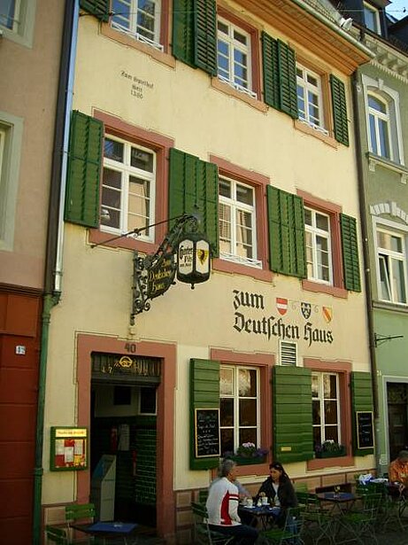 Restaurierung und Ausstattung der bekannten Freiburger Gaststätte "ZUM DEUTSCHES HAUS"