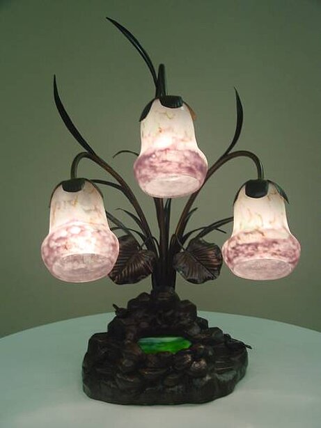 Nr. 35 "Die Vogeltränke" Original Jugendstil-Lampe gemarkt: Muller Fres Luneville, (Blankgeätzt)