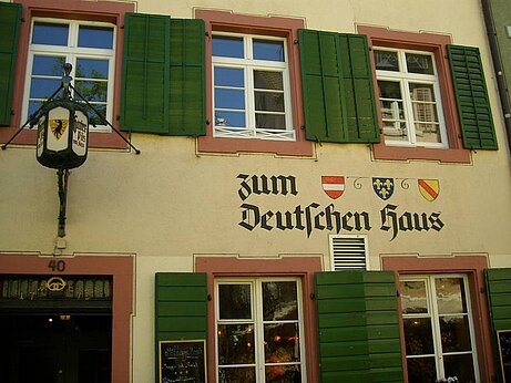 Restaurierung und Ausstattung der bekannten Freiburger Gaststätte "ZUM DEUTSCHES HAUS"