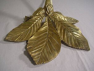 Nr. 10 Tischlampe gemarkt: Verrerie d`Art Cristalleries Daum Nancy, mit lothr. Kreuz, blank geätzt.