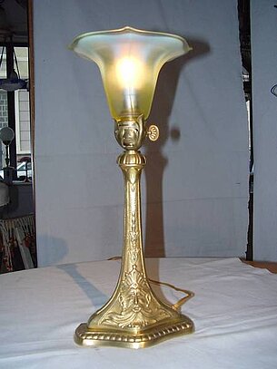 Nr. 2 Jugendstil-Tischlampe Verrerie d`Art Cristalleries de Daum Nancy