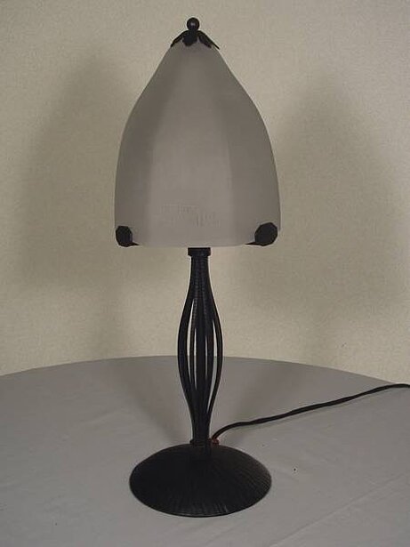 Nr. 6 Tischlampe gemarkt: Muller Freres Luneville