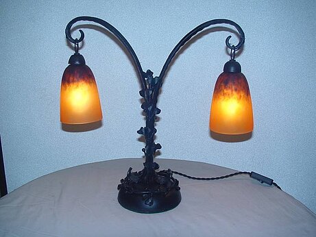 Nr. 22 Original Jugendstil-Lampe gemarkt: SCHNEIDER mit Nadelätzung Epinay sur Seine